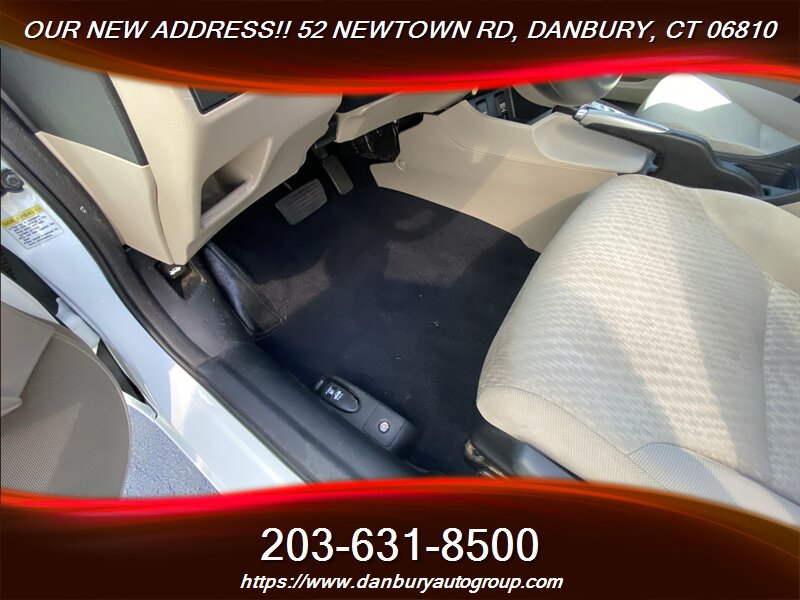 2015 Honda Civic LX - Photo 13 - Danbury, CT 06810
