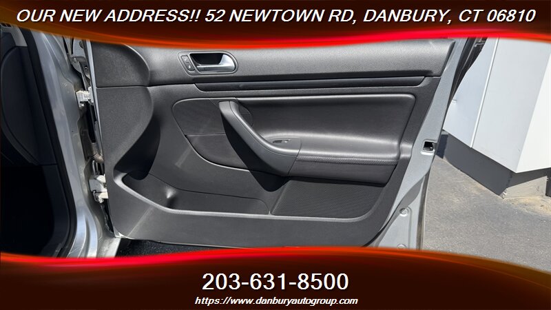 2014 Volkswagen Jetta SportWagen S PZEV - Photo 11 - Danbury, CT 06810