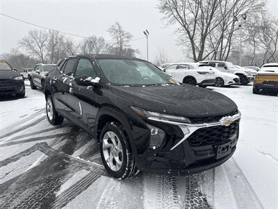 2025 Chevrolet Trax LS   - Photo 8 - Danbury, CT 06810