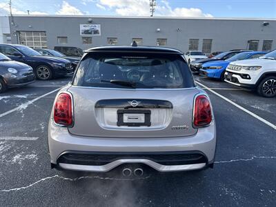 2022 MINI Hardtop 2 Door Cooper S   - Photo 5 - Danbury, CT 06810
