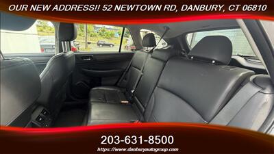 2015 Subaru Outback 2.5i Limited   - Photo 13 - Danbury, CT 06810