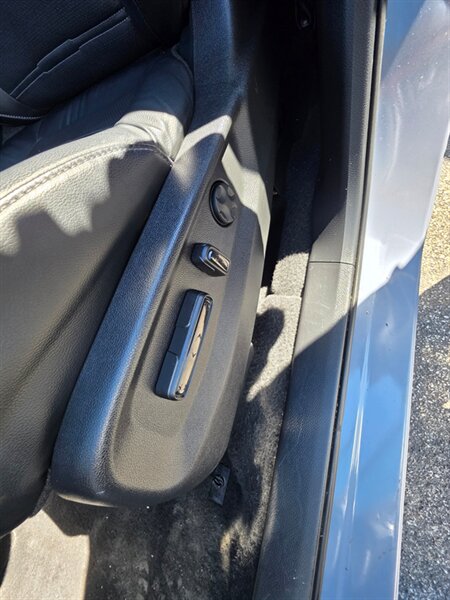 2021 Honda CR-V Hybrid EX-L - Photo 3 - Danbury, CT 06810