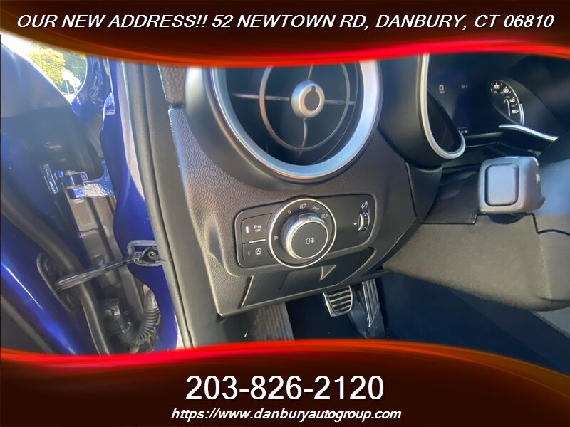 2023 Alfa Romeo Stelvio Ti - Photo 13 - Danbury, CT 06810