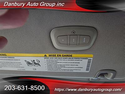 2022 Chrysler Pacifica Hybrid Touring L   - Photo 18 - Danbury, CT 06810