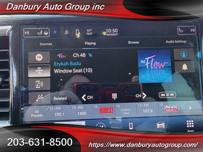 2022 Chrysler Pacifica Hybrid Touring L   - Photo 14 - Danbury, CT 06810