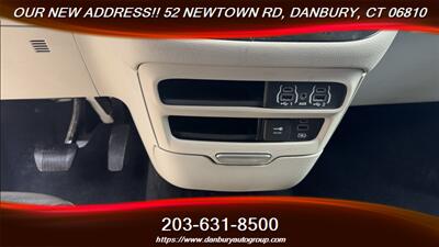 2022 Chrysler Pacifica Hybrid Touring L   - Photo 19 - Danbury, CT 06810