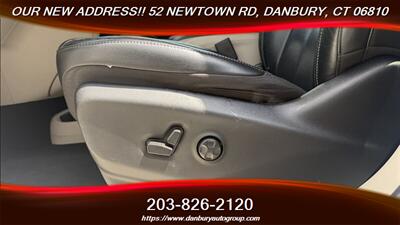 2022 Chrysler Pacifica Hybrid Touring L   - Photo 13 - Danbury, CT 06810