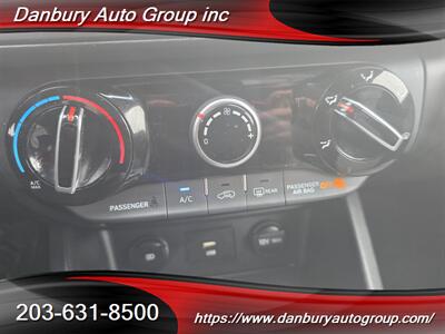 2022 Hyundai KONA SEL   - Photo 14 - Danbury, CT 06810