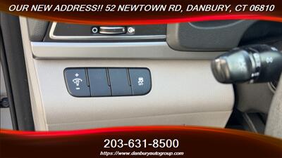 2017 Hyundai ELANTRA SE   - Photo 14 - Danbury, CT 06810