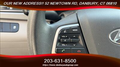 2017 Hyundai ELANTRA SE   - Photo 15 - Danbury, CT 06810