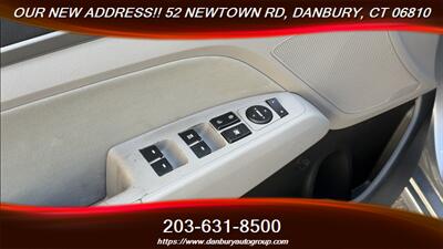 2017 Hyundai ELANTRA SE   - Photo 10 - Danbury, CT 06810