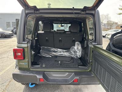 2023 Jeep Wrangler Sahara 4xe - Photo 15 - Danbury, CT 06810