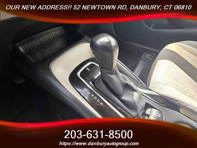 2021 Toyota Corolla LE - Photo 9 - Danbury, CT 06810