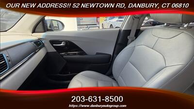 2017 Kia Niro Touring - Photo 14 - Danbury, CT 06810