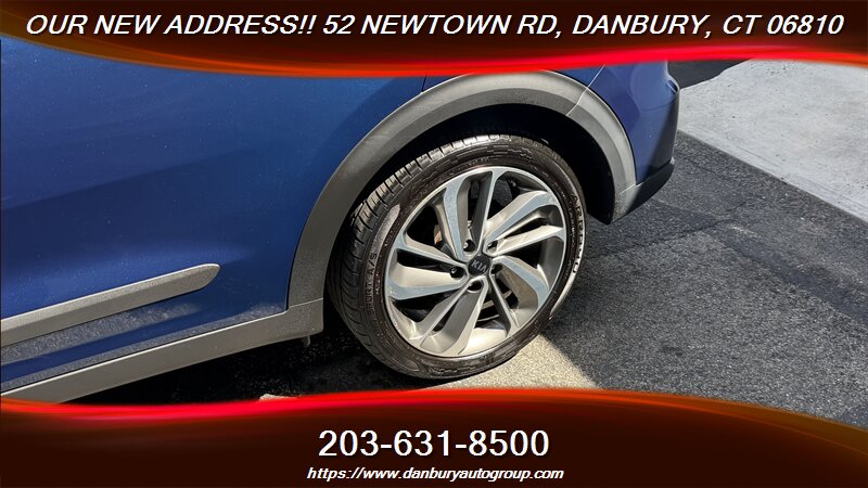 2017 Kia Niro Touring - Photo 9 - Danbury, CT 06810