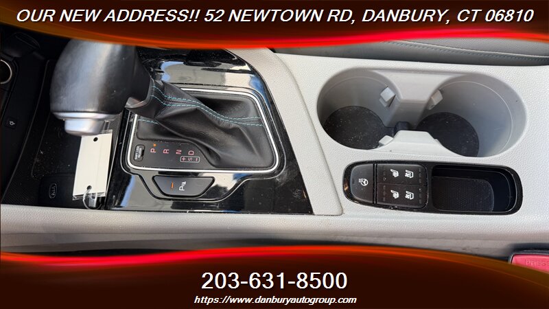 2017 Kia Niro Touring - Photo 25 - Danbury, CT 06810