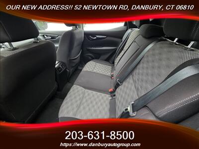 2020 Nissan Rogue Sport S   - Photo 6 - Danbury, CT 06810