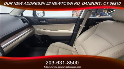 2017 Subaru Outback 3.6R Limited - Photo 15 - Danbury, CT 06810