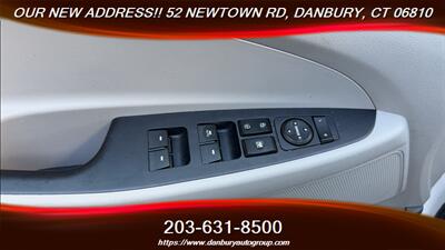 2017 Hyundai TUCSON SE   - Photo 10 - Danbury, CT 06810