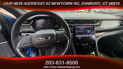 2022 Jeep Grand Cherokee Trailhawk 4xe   - Photo 17 - Danbury, CT 06810