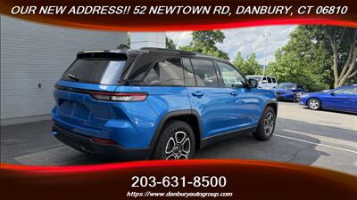 2022 Jeep Grand Cherokee Trailhawk 4xe   - Photo 4 - Danbury, CT 06810