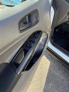 2021 Ford Transit Connect XL Wheelchair Accessible - Photo 11 - Danbury, CT 06810