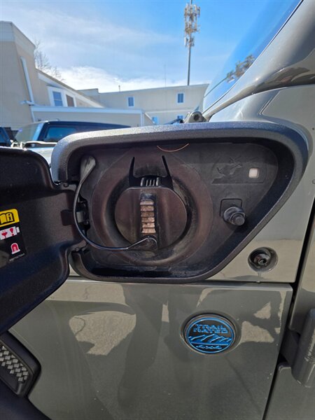 2021 Jeep Wrangler Unlimited Rubicon 4xe - Photo 20 - Danbury, CT 06810