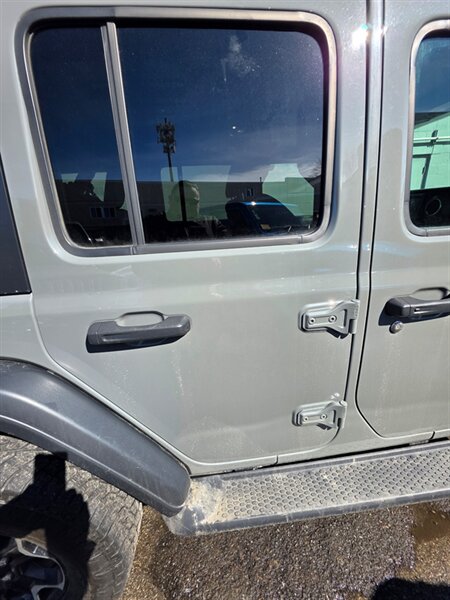 2021 Jeep Wrangler Unlimited Rubicon 4xe - Photo 7 - Danbury, CT 06810