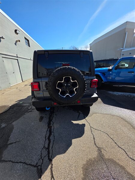 2021 Jeep Wrangler Unlimited Rubicon 4xe - Photo 3 - Danbury, CT 06810