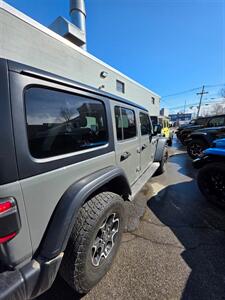 2021 Jeep Wrangler Unlimited Rubicon 4xe - Photo 5 - Danbury, CT 06810