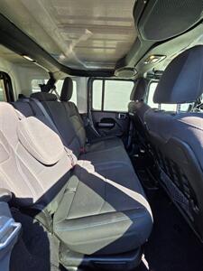 2021 Jeep Wrangler Unlimited Rubicon 4xe - Photo 8 - Danbury, CT 06810