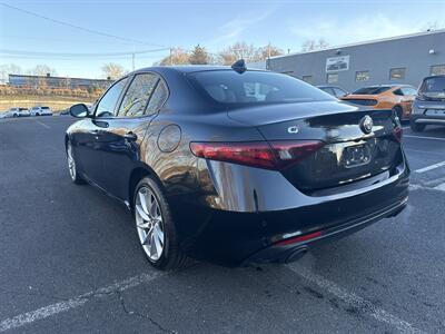 2022 Alfa Romeo Giulia Ti   - Photo 4 - Danbury, CT 06810