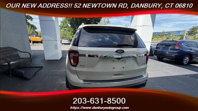 2018 Ford Explorer XLT  3 ROWS - Photo 4 - Danbury, CT 06810
