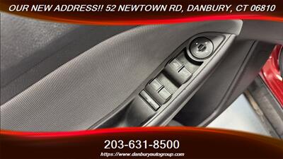 2014 Ford Focus SE   - Photo 10 - Danbury, CT 06810