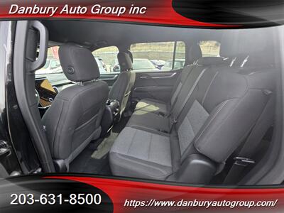 2025 GMC Acadia Elevation - Photo 6 - Danbury, CT 06810