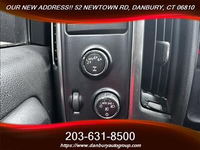 2017 Chevrolet Silverado 1500 LT  Z71 - Photo 11 - Danbury, CT 06810