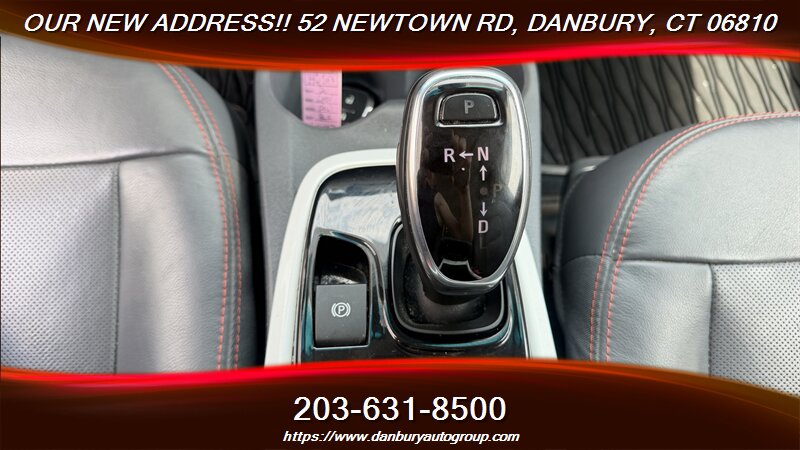 2020 Chevrolet Bolt EV Premier - Photo 23 - Danbury, CT 06810