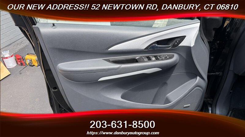 2020 Chevrolet Bolt EV Premier - Photo 11 - Danbury, CT 06810
