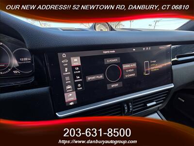 2020 Porsche Cayenne E-Hybrid   - Photo 16 - Danbury, CT 06810