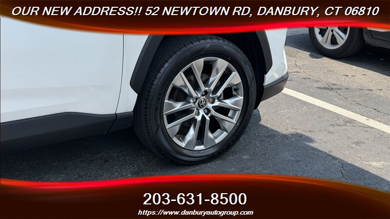 2022 Toyota RAV4 XLE Premium - Photo 11 - Danbury, CT 06810