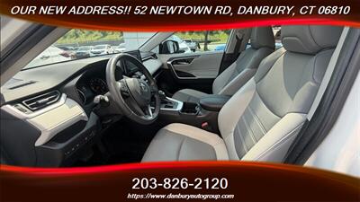 2022 Toyota RAV4 XLE Premium   - Photo 15 - Danbury, CT 06810