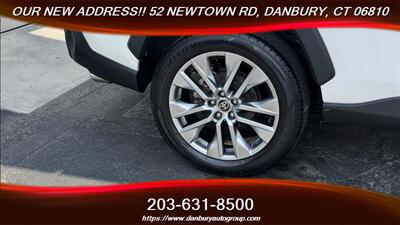 2022 Toyota RAV4 XLE Premium - Photo 10 - Danbury, CT 06810