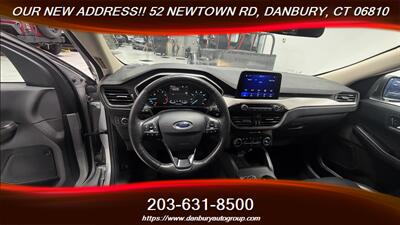 2020 Ford Escape SEL   - Photo 15 - Danbury, CT 06810
