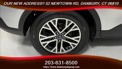 2020 Ford Escape SEL   - Photo 8 - Danbury, CT 06810
