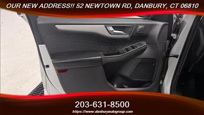 2020 Ford Escape SEL   - Photo 10 - Danbury, CT 06810