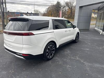 2024 Kia Carnival EX   - Photo 5 - Danbury, CT 06810