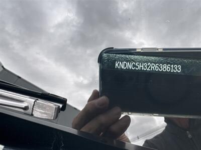 2024 Kia Carnival EX   - Photo 8 - Danbury, CT 06810