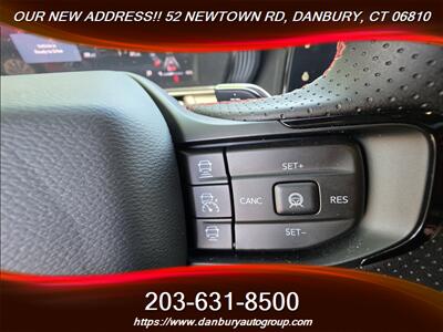 2025 Dodge Charger Daytona R/T   - Photo 11 - Danbury, CT 06810