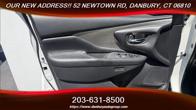 2017 Nissan Murano PLATINUM - Photo 11 - Danbury, CT 06810