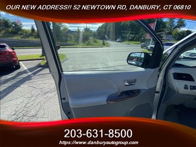 2014 Toyota Sienna XLE 7-Passenger - Photo 9 - Danbury, CT 06810